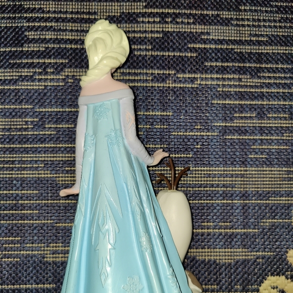 Disney Frozen 14" Elsa with Olaf Statue Figurine " I Like All Things Warm 🥶 - Picture 7 of 12
